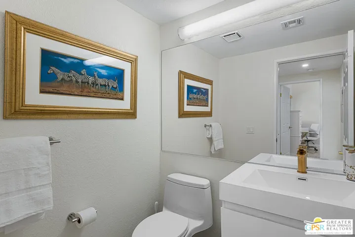powder room