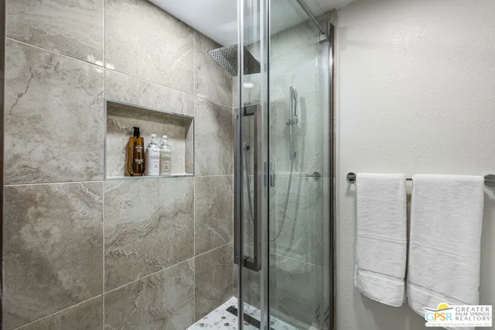 primary shower