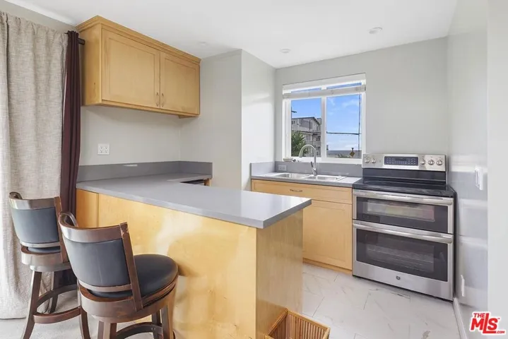 23 1/2 Ironsides Street, Marina Del Rey, California 90292