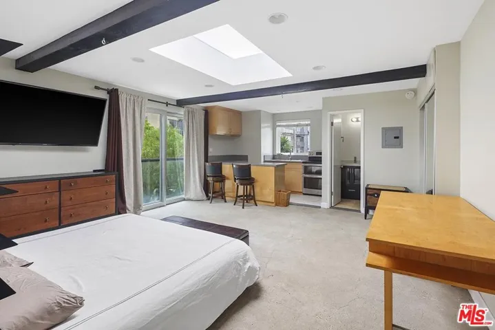 23 1/2 Ironsides Street, Marina Del Rey, California 90292