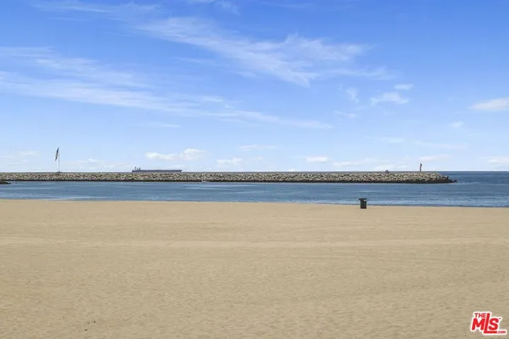 23 1/2 Ironsides Street, Marina Del Rey, California 90292