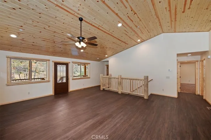 415 Vista, Sugarloaf, California 92386
