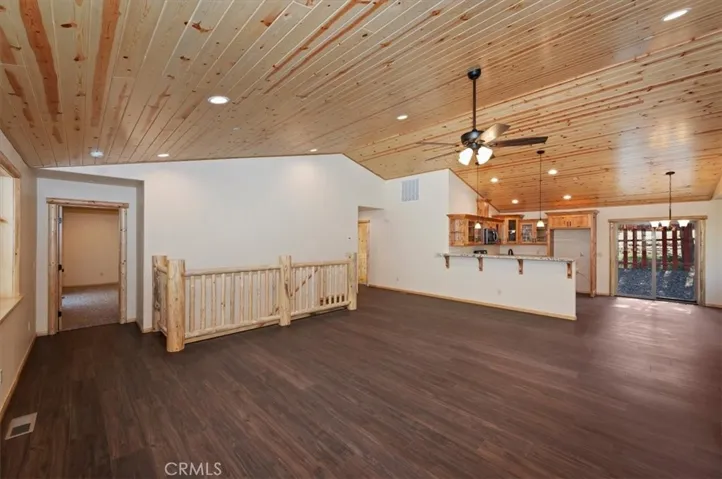 415 Vista, Sugarloaf, California 92386