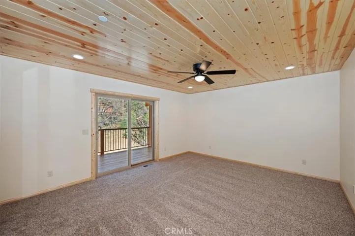 415 Vista, Sugarloaf, California 92386