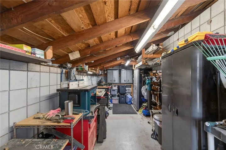 workroom/tool area