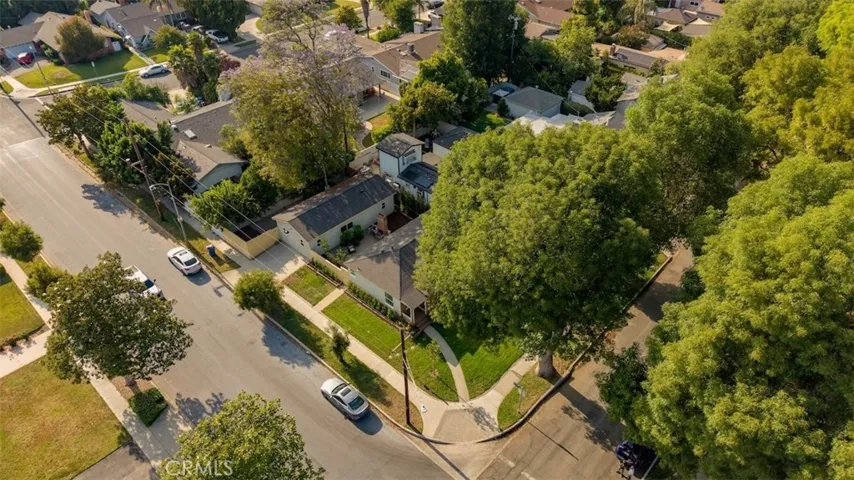 6525 Ruffner Avenue, Lake Balboa, California 91406