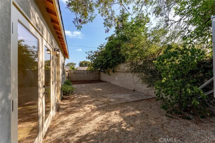 6525 Ruffner Avenue, Lake Balboa, California 91406