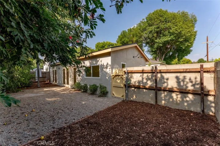 6525 Ruffner Avenue, Lake Balboa, California 91406