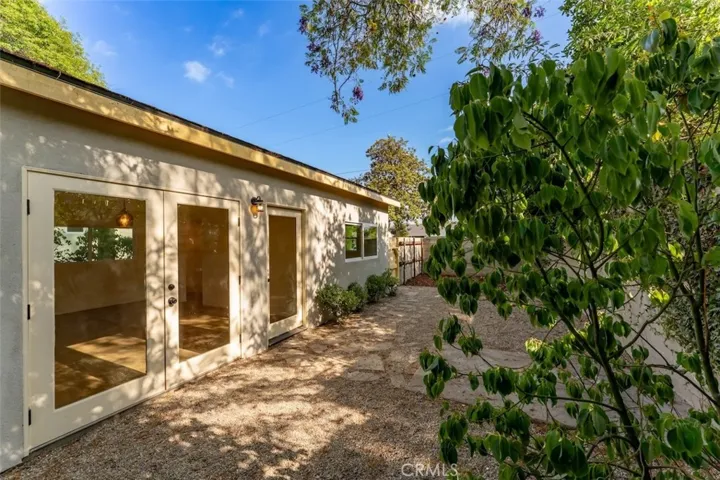 6525 Ruffner Avenue, Lake Balboa, California 91406