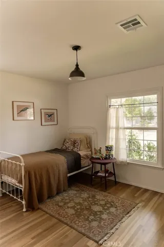 6525 Ruffner Avenue, Lake Balboa, California 91406