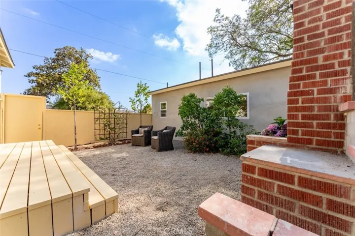 6525 Ruffner Avenue, Lake Balboa, California 91406