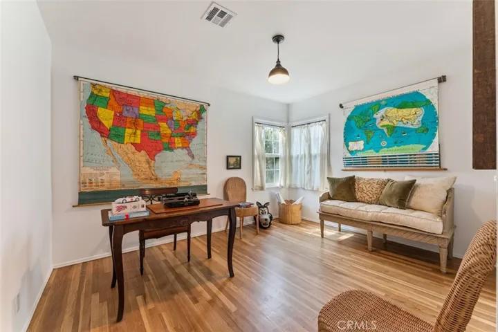 6525 Ruffner Avenue, Lake Balboa, California 91406