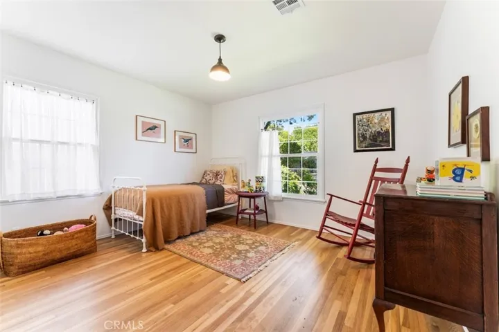 6525 Ruffner Avenue, Lake Balboa, California 91406