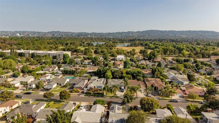 6525 Ruffner Avenue, Lake Balboa, California 91406