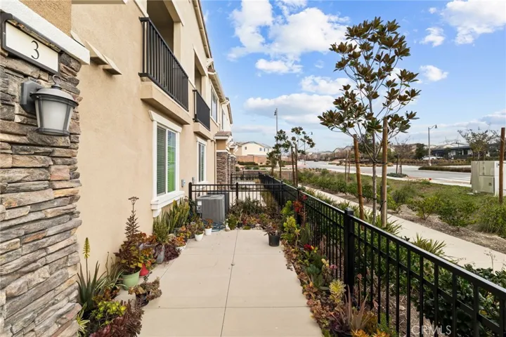 16680 Wyndham Lane 3, Fontana, California 92336