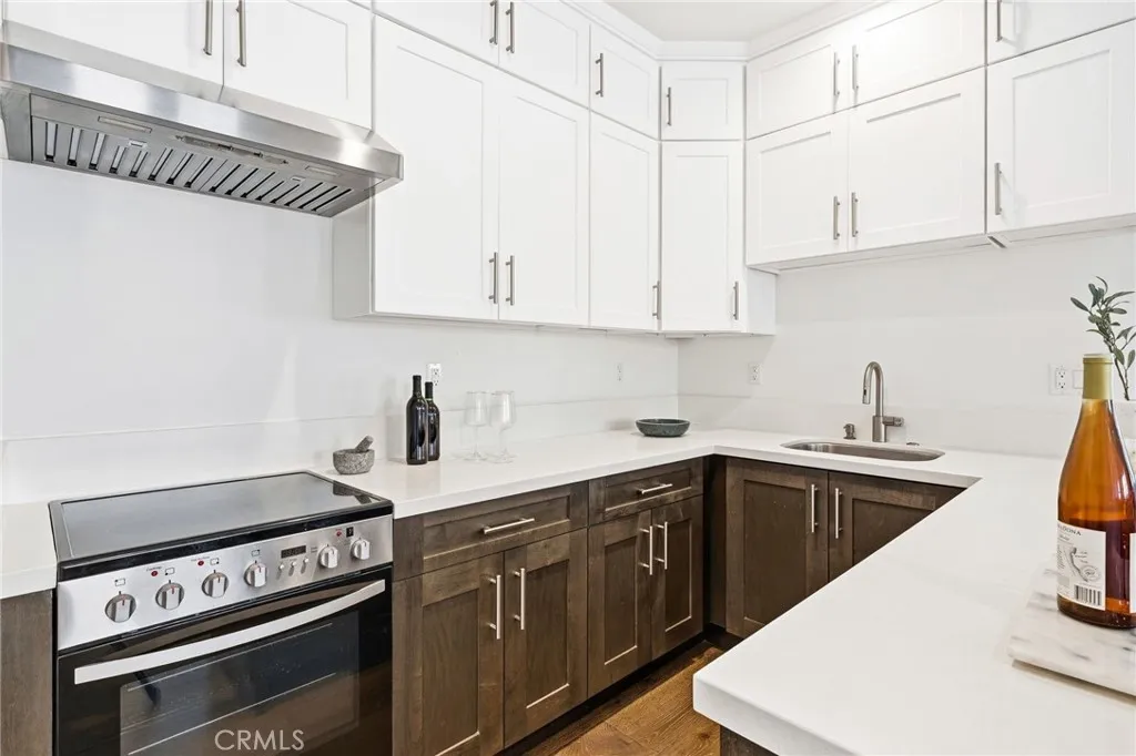 Bonus Kitchenette area on Floor 2