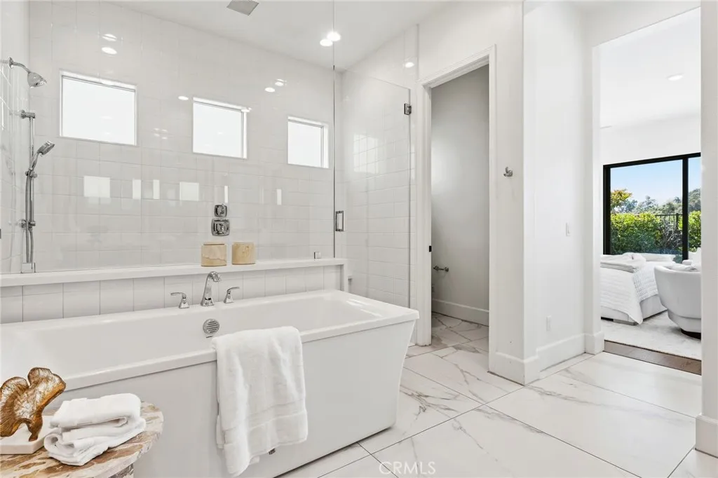 Primary Master On-Suite Bathroom 1 on Floor 1