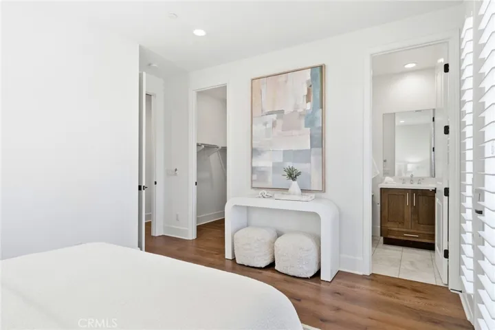 Bedroom 4 with Balcony on Floor 2