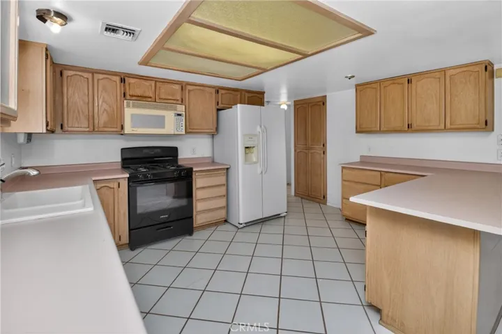 2209 Casa Linda, Needles, California 92363