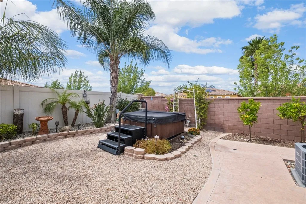 Built in Hot tub