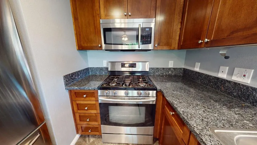 69400-Avenida-De-Las-Montanas-05092026_1