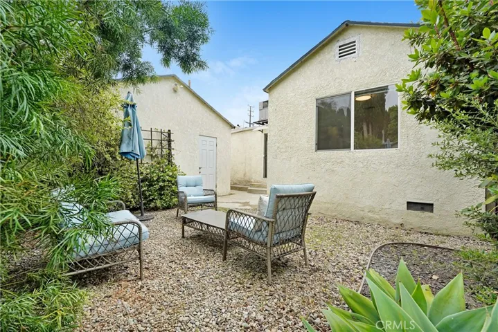 Fenced backyard for the front house