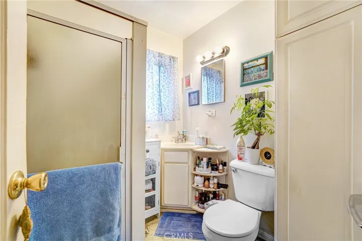 Hatteras 3/4 bathroom