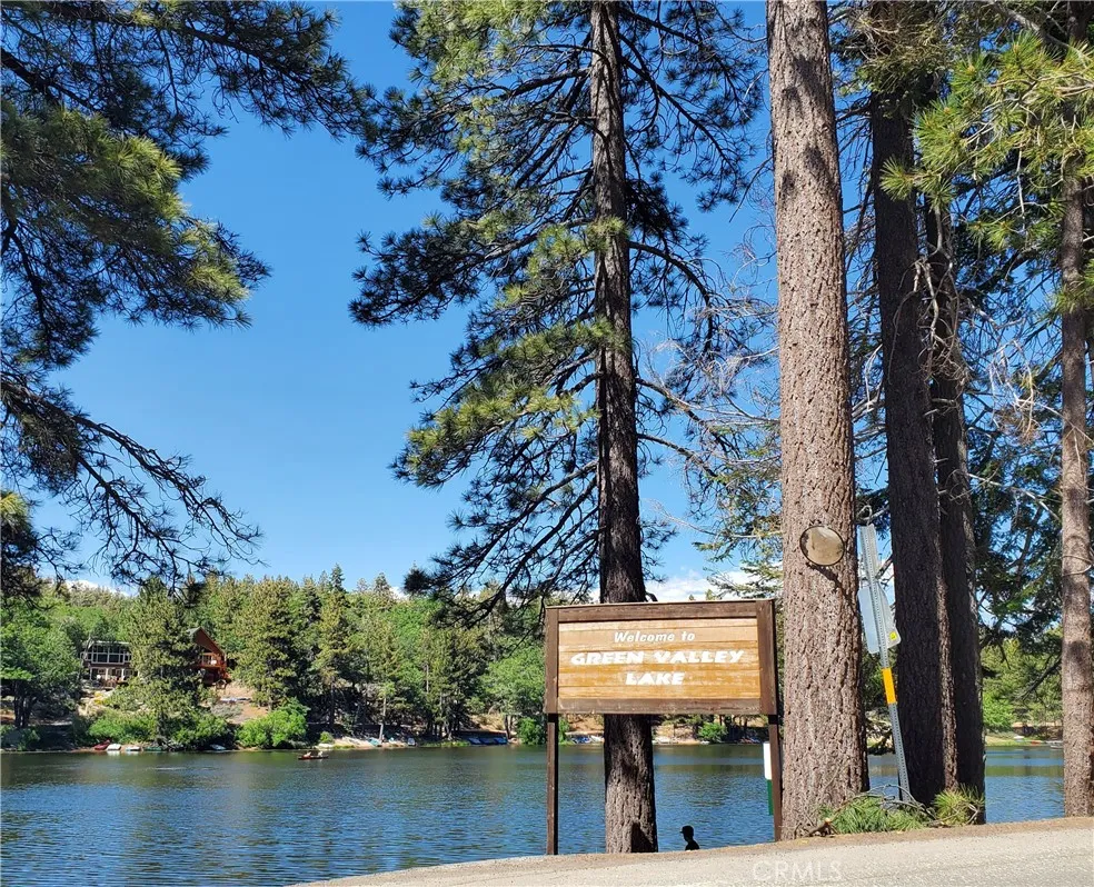 33429 Robin Drive, Green Valley Lake, California 92341 — photo 4