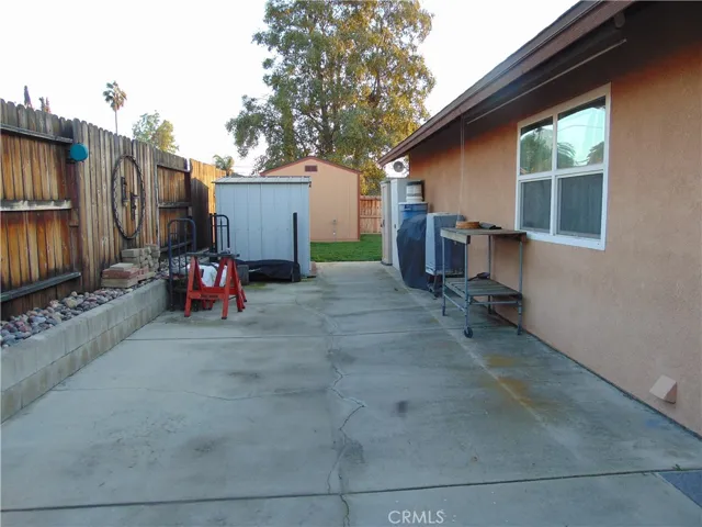 possible RV parking, side yard