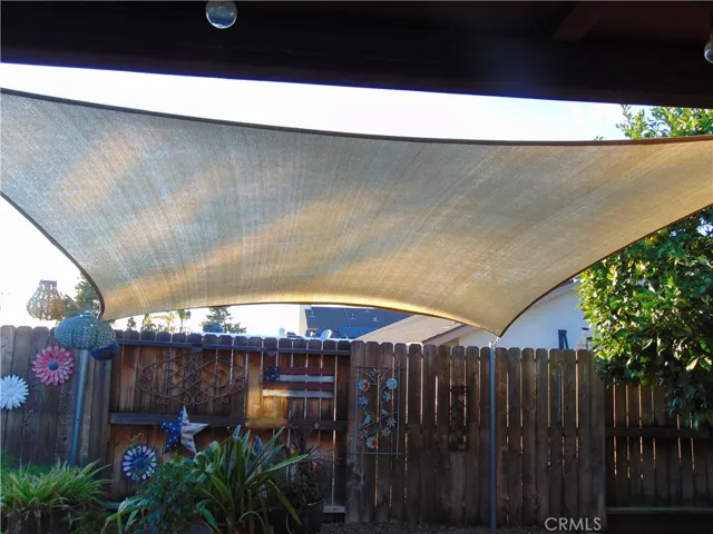 shade screen