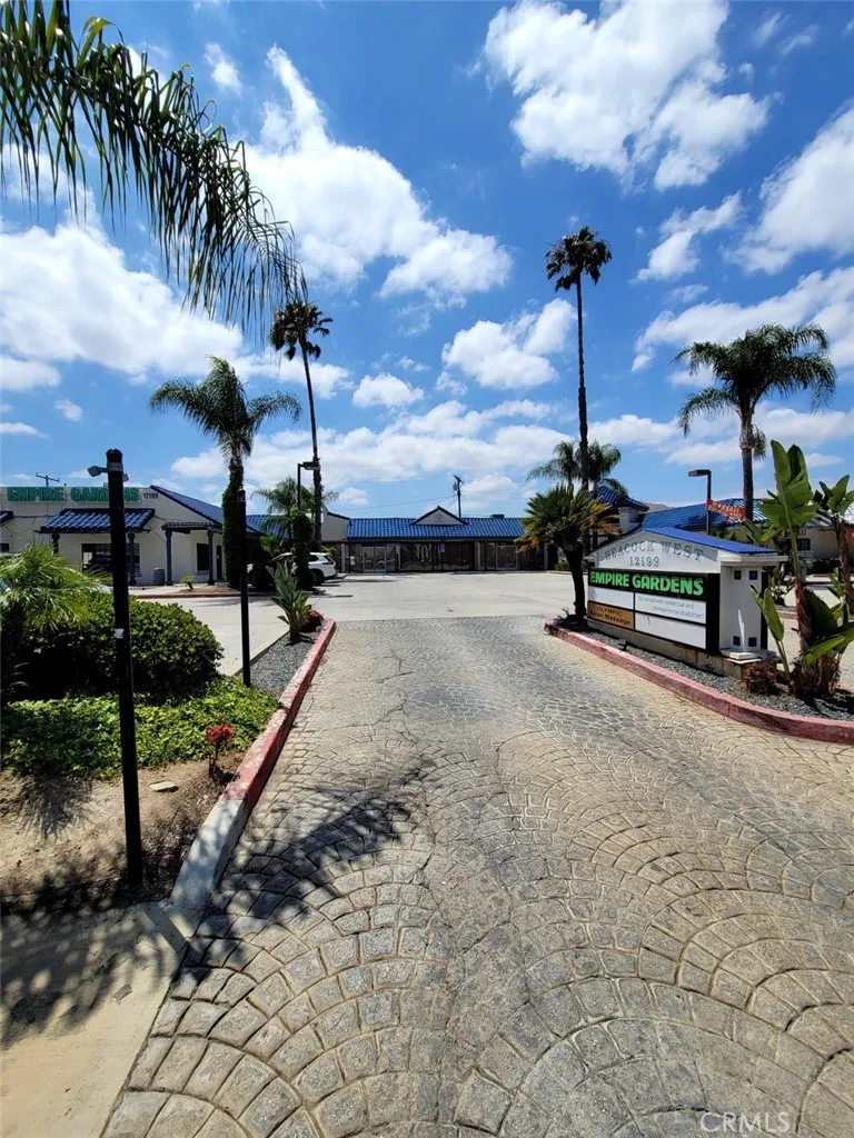 Plaza entry