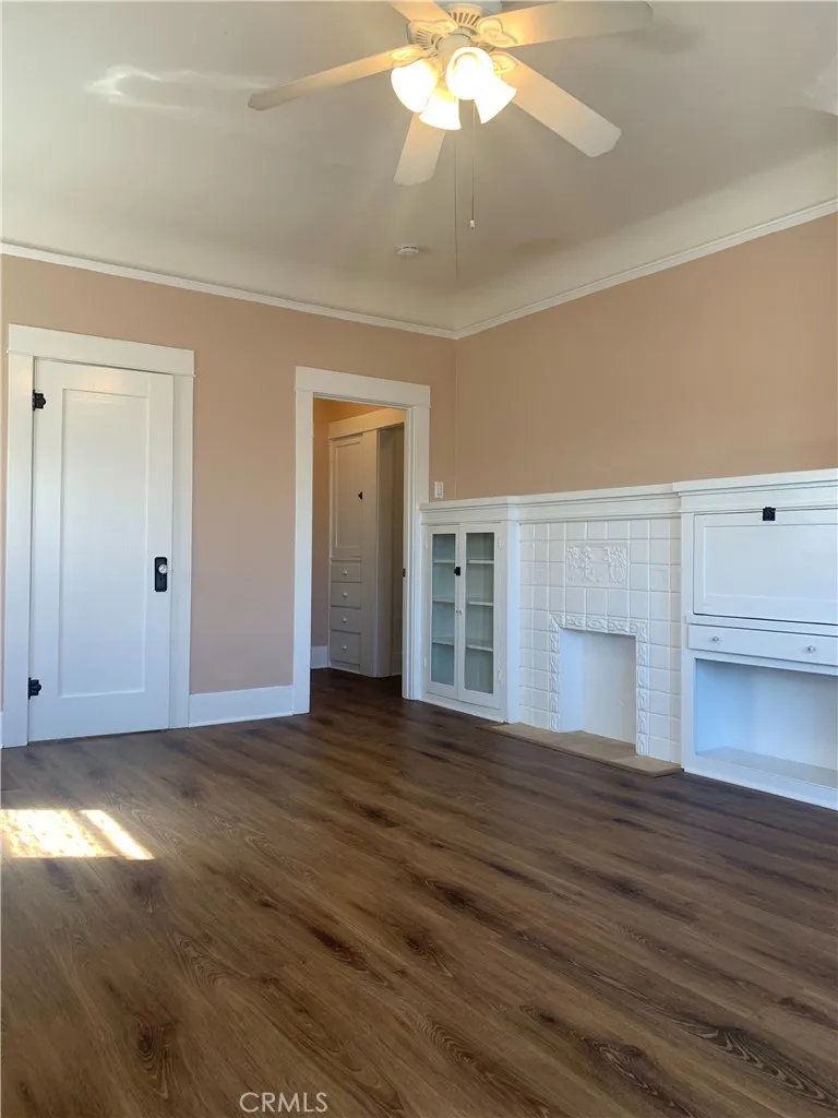 2626 Upper Unit front bedroom