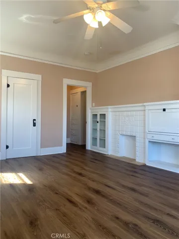 2626 Upper Unit front bedroom