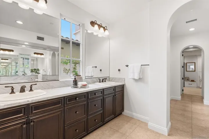 16933 Simple Melody, San Diego, California 92127