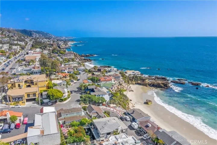 156 Pearl Street, Laguna Beach, California 92651