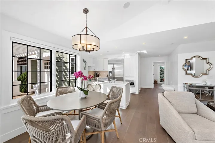 156 Pearl Street, Laguna Beach, California 92651
