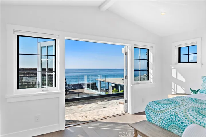 156 Pearl Street, Laguna Beach, California 92651