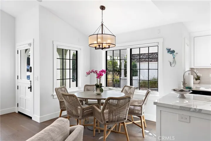 156 Pearl Street, Laguna Beach, California 92651