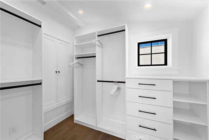 156 Pearl Street, Laguna Beach, California 92651