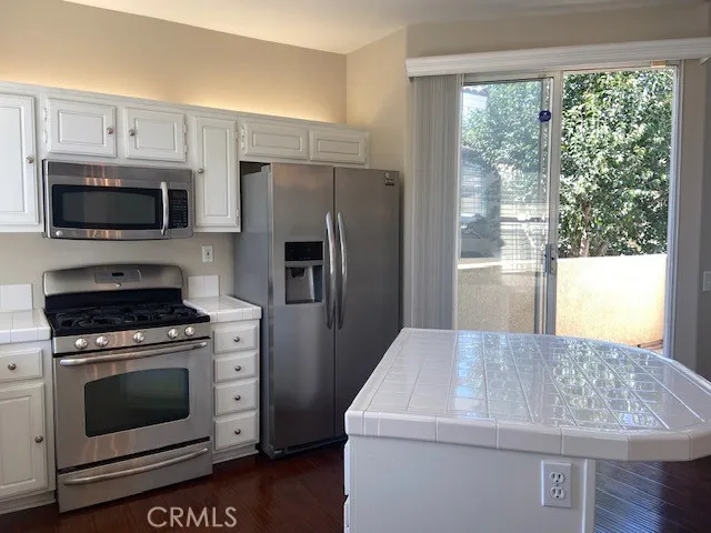 Light Bright Kitchen!