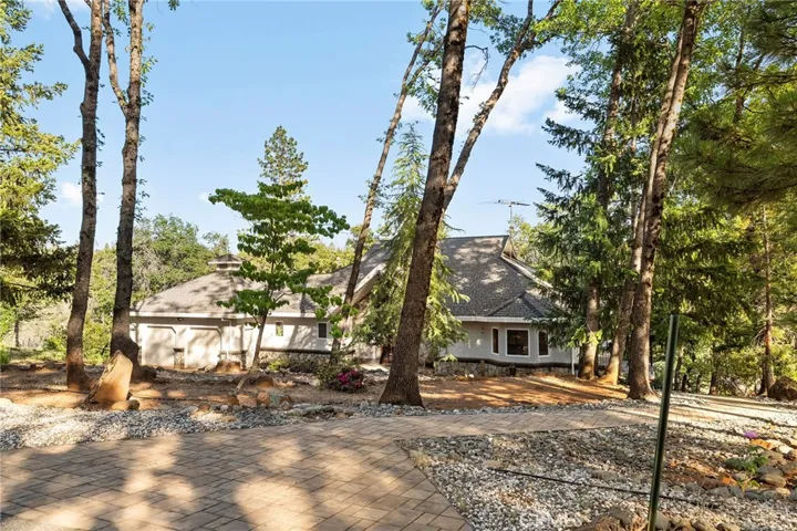 13424 Adrian Drive, Magalia, California 95954