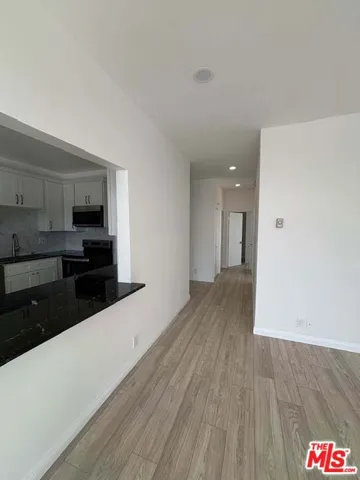 Breakfast Bar Hallway