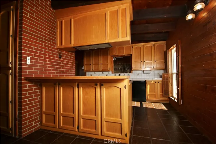 Kitchen counter