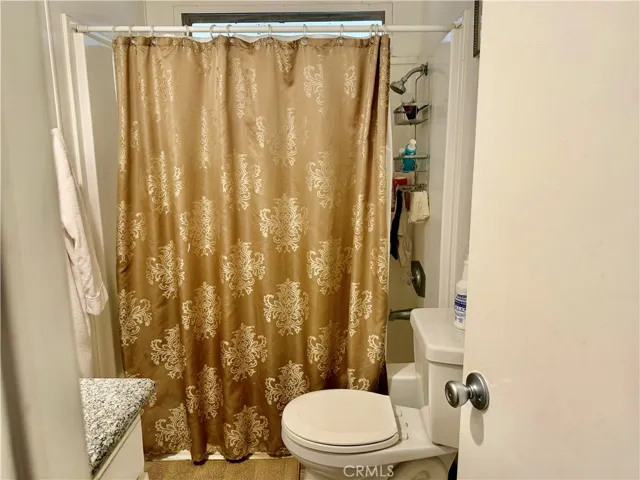 Bathroom2
