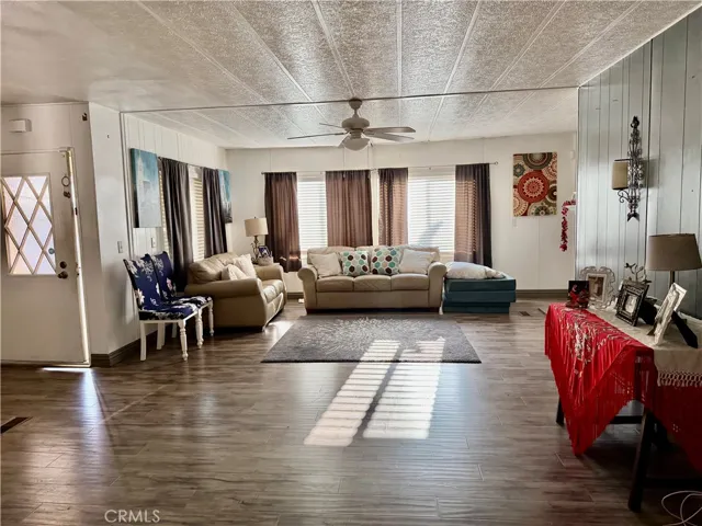 Huge Living room