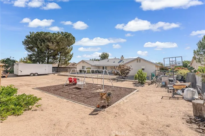 Flat Useable Back Yard