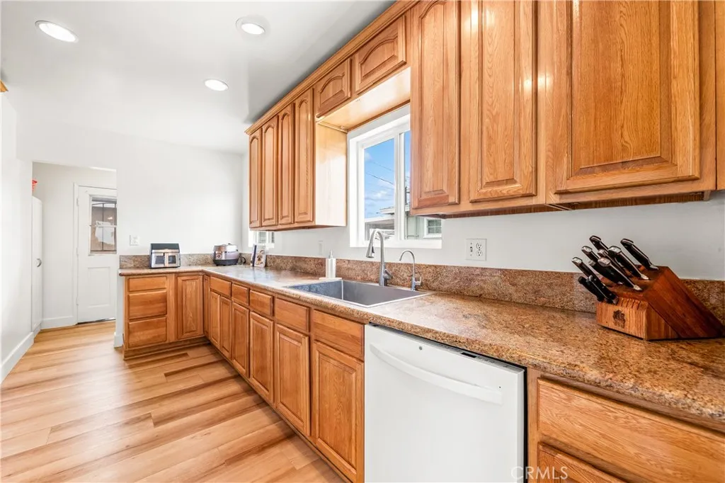 Kitchen with large sink