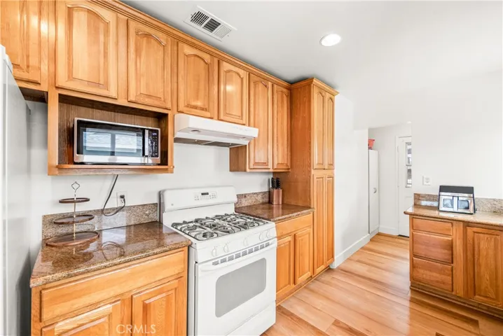 7754 La Casa, Buena Park, California 90620