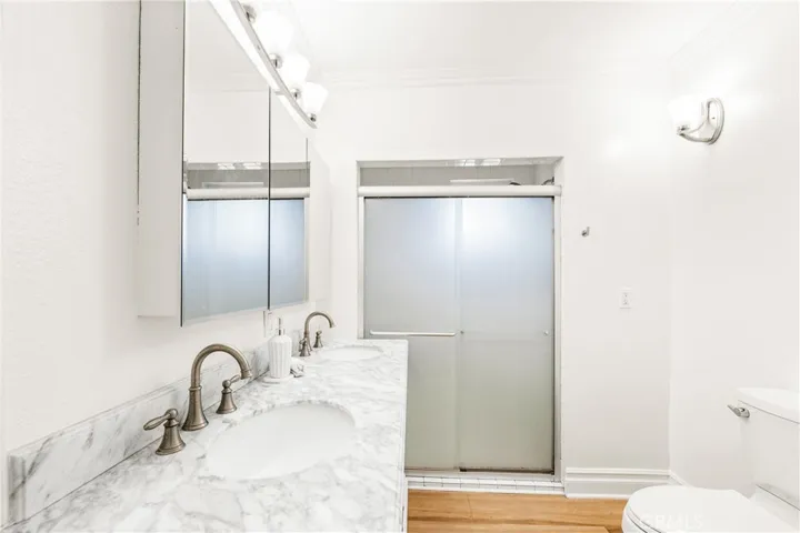 Primary bath