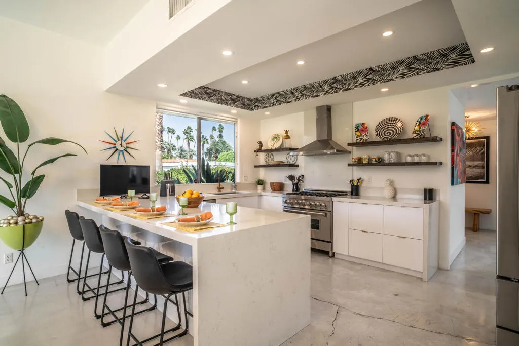 Breakfast Bar